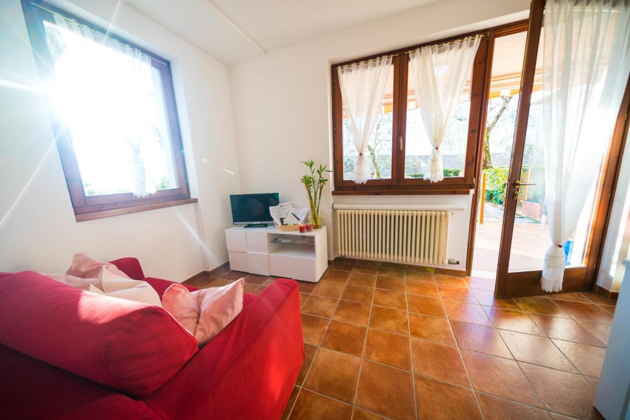 Ulivi Beth'S House Apartment Бренцоне сул Гарда Екстериор снимка